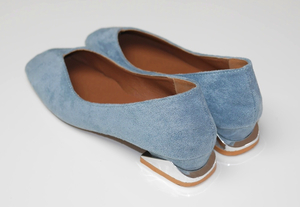 Beautiful goods 8,980 yen Heel pumps flat shoes 23.5 cm Light blue light color silver 23 slip -on genuine leather moccasin shoes Leather this cowhide L suede