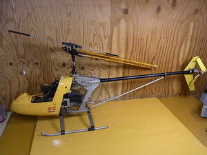 □ p/269 ★ Baron Baron ☆ Radio control engine helicopter ☆ Operation unknown ☆ Junk