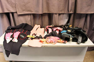 ★★★ Ladies scuba diving equipment 11 -piece set Regulator set (UWATEC)/BCD etc. ★★★