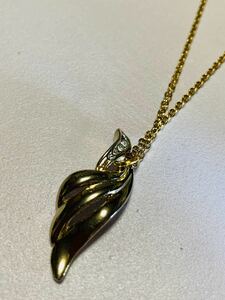 Gold color, angel wing pendant necklace new