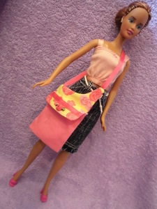 ■ Barbie doll Kisekae dressing [Bag BAG diagonal cloth pink x yellow rose]