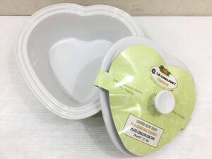 □ LE CREUSET Heart dish with lid lid 24cm 2.0L White