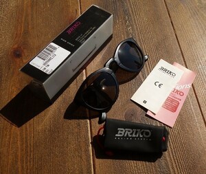 MN-0401-015 Difficult to obtain Brico BRIKO Sunglasses Glasses Boston Wayfarer 90s Dead Stock Vintage New BL