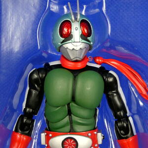 Kamen Rider New No. 2 ★ Overwhelming modeling beauty and super movable figure ★ Reproduction of the theater scene ★ Kamen Rider No. 2 ★ Bandai ★ Made in 2011 ★ Free shipping