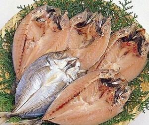 2 ● Suruga Bay large horse mackerel dried (about 23cm long) ● Sendin! Unlimited bundle!