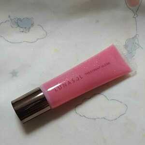 ★ Popular color ★ Kanebo KANEBO Lunasol Lunasol Treatment Gloss Treatment Gloss lipstick Shiny Pink