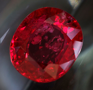 *I1777 [GRS appreciation] Pigeon Blood Large grain non -heated ruby ​​2.57ct New