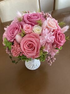 Luxurious four -sided prizzered flower arrangement pink marriage new construction store 60th birthday celebration Respect for the elderly Gift Gifts Gift Interior Healing for yourself