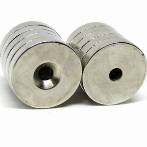 "A2B-A2" Powerful magnet Neodium 30 x 5mm 10 pieces / Neo gym round plate hole screw hole magnet bulk