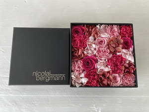 NIKOLAI BERGMANN Flower Box FLOWERS &amp; DESIGN Pink Artificial Flower Gift Flower Arrangement Collection Interior Gift
