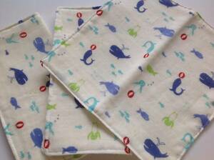 Set of 3 100% cotton mini towels for children (18cm square)