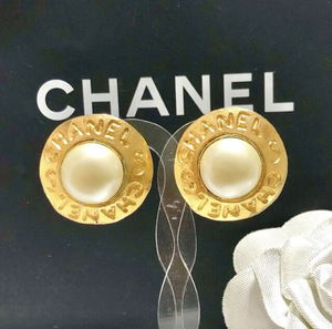 Chanel Earring Pearl Pearl Gold Gold Vintage CHANEL ☆