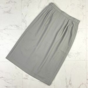 Beautiful goods BURBERRY Knee length Wool skirt Ladies Lining gray size 9AR*CB1479