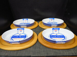 [X011] Unused Emile Henry Emile Henry Oval Gratin dish No.9 21.5cm 4 Customer Set wooden dishes with 4 pieces