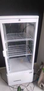 Remacom 4 -sided glass showcase refrigerator 105L