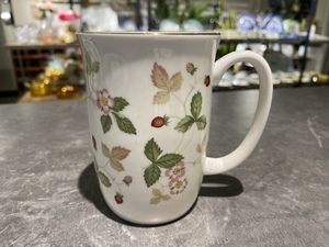 Wedgwood Woodwood Wild Wild Strawberry Mug Cup Ceramics USED Product ①