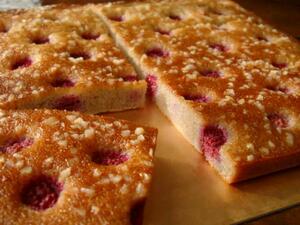 [Strawberry hut] Finan Sheras Berry Cake