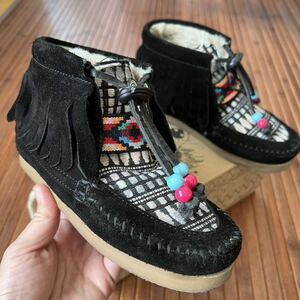 Spain DOLFIE Kids 19cm19.5 20 Skin Mochacin Boots Inside Boetiroorian Fringe Black Hippie Ethnic Woman Short Fall / Winter Shoes