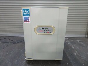 Sanyo Electric Co., Ltd. CO2 Incubator MCO-18AIC 2004 YY-35