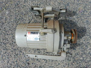 [Used goods] National Clutch motor 200w POLE2 Industrial sewing machine current item junk