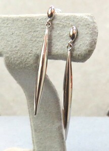 rare! Long [Swing Earrings] [K14WG] Consumption tax, shipping included, new, unused, K18WG with catch