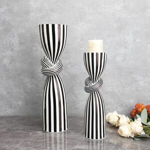 Simple modern candle holder stripe pattern candle (candle) Stylish antique interior small goods candlestick unused