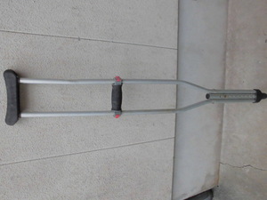 Aluminum crutch