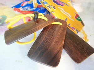 (Free Shipping) 2.290 yen Okinawa Sanpo (Samba) Musical Instruments Kashi -made with a makeup bag