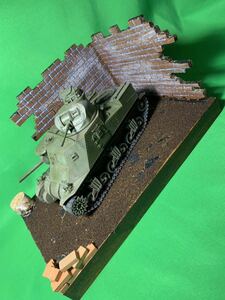 ◆ Limited time sale ◆ [Painted finished product] Tamiya 1/35 US Army M3 Lee Mk.I Medium Tank Weathering &amp; Dry Brush [with diorama base] tank
