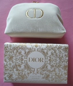 K) DIOR Dior Capture Total Holiday Limited Quantity Christmas Coffret Holiday Gift 2023 Christmas Christmas Present