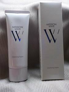 Mission White Cleansing Form C Miss / Sobakas, Transparent FMG &amp; Mission Avon