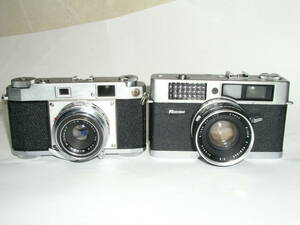 5729 ●● RICOH 35 Deluxe + RICOH 35 L, with two junk cameras ●