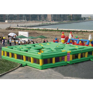 The maze is very popular! It is very useful at various events.