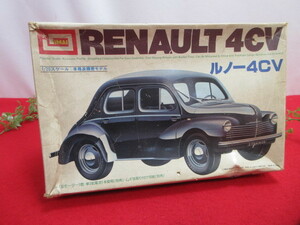 (6OH7604) IMAI 1/20 Scale authentic precision model Renault 4CV plastic model plastic model