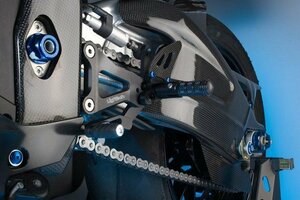 [Domestic stock] Lightech Dry Carbon Swing Arm Protector (Glossy) BMW S1000R '14-16 / S1000RR '09 -14 Cover ★