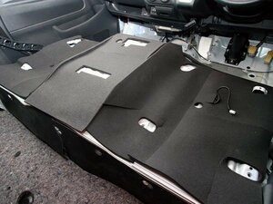 New ☆ UI vehicle [U.I. vehicle] Ferisoni soundproofing and insulation Under the front seat Hiace (200 series) Standard body