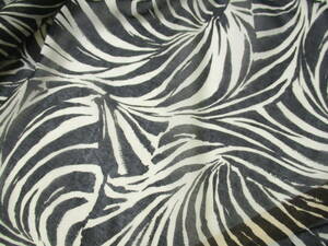 Special price SALE! ◆ Fabric type chiffon zebra fabric beige black 110cm width x 2m ◆ 2423 ☆