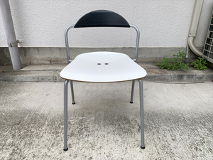 Scandinavian Denmark ■ Fritz Hansen ■ VICOSOLO/Vico Solo ■ Chair ■ Good Design Award ■ Vico Majin Stretti Design ■ 1990s ■ ② ②