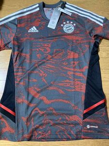 New Genuine Adidas Bayern Munich 22/23 Training jersey M size HF1391