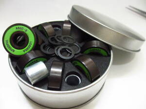 Free Shipping ◆ New ◆ Skateboard bearing ◆ 8 pieces ◆ ABEC9 with spacer can case
