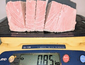 [Special price with reason] Commercial natural book tuna (Irish) Upper/Medium Tro block 850g ★ 1 block (cut to 5 saku)