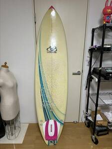 TM THREE SURFBOARD surfboard