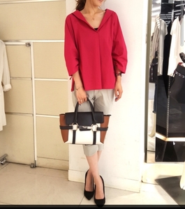 [Free Shipping] Vicky Vicky Sleeve Gathered Collar Pullover Blouse Dense Pink Spring and Autumn