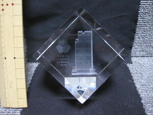 [Paper weight] Tokyo Garden Terrace Kio -cho TOKYO GARDEN TERRACE Building Crystal Art 3D Laser Sculpture High -layer