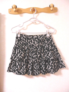 Great ♪ Prompt decision BARBIE Barbie super cute ~! Black x white x gray frill mini skirt M 〒210