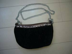 Chain mini shoulder bag Stylish soft used