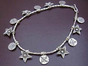 ■ Silver beads anklet with flowers and stamps 06 ■ Karen Silver