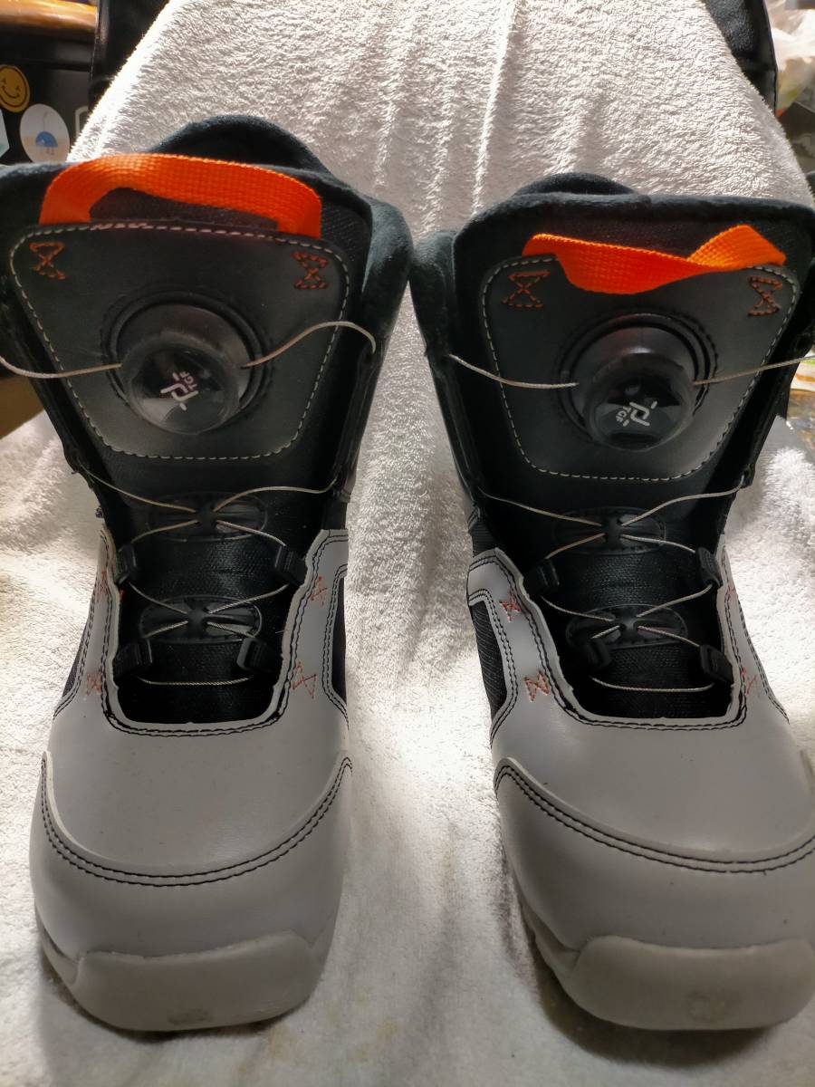 USED: LASPEZIA LINERLESS TGF DIAL SNOWBOARD BOOTS SBST-F2/GRAY 24.5.cm