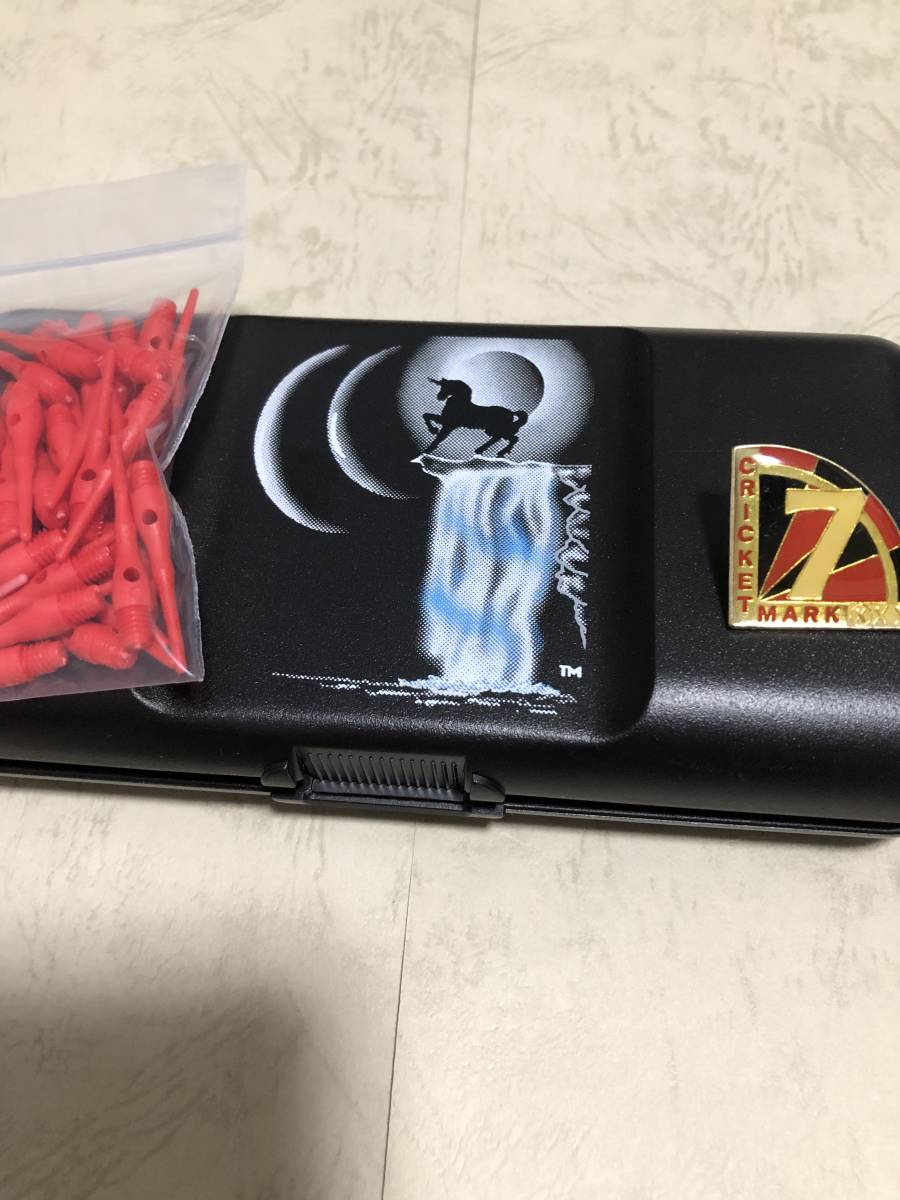 Shipped in a new dart case